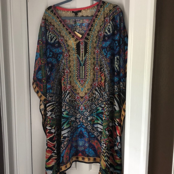 Alberto Makali Other - NWT LADIES SHEER cover up Alberto Makali Other - NWT LADIES SHEER cover up